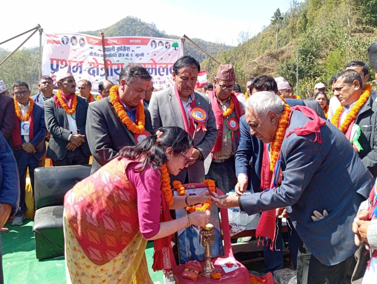 विशिष्टको सुविधा घटाएर जनताको सुविधा बढाउनु पर्छ : डा. भण्डारी