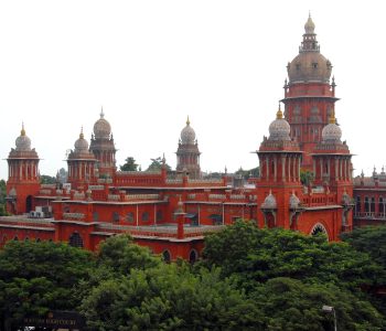 भारतीय अदालतले भन्यो – पत्नीले अश्लील चलचित्र हेर्नु सम्बन्धविच्छेदको आधार होइन
