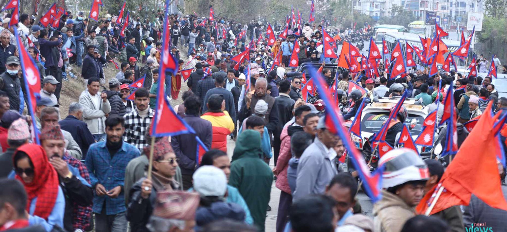 गणतन्त्रवादी दलका नजरबाट राजावादी समर्थित र्याली नियाल्दा