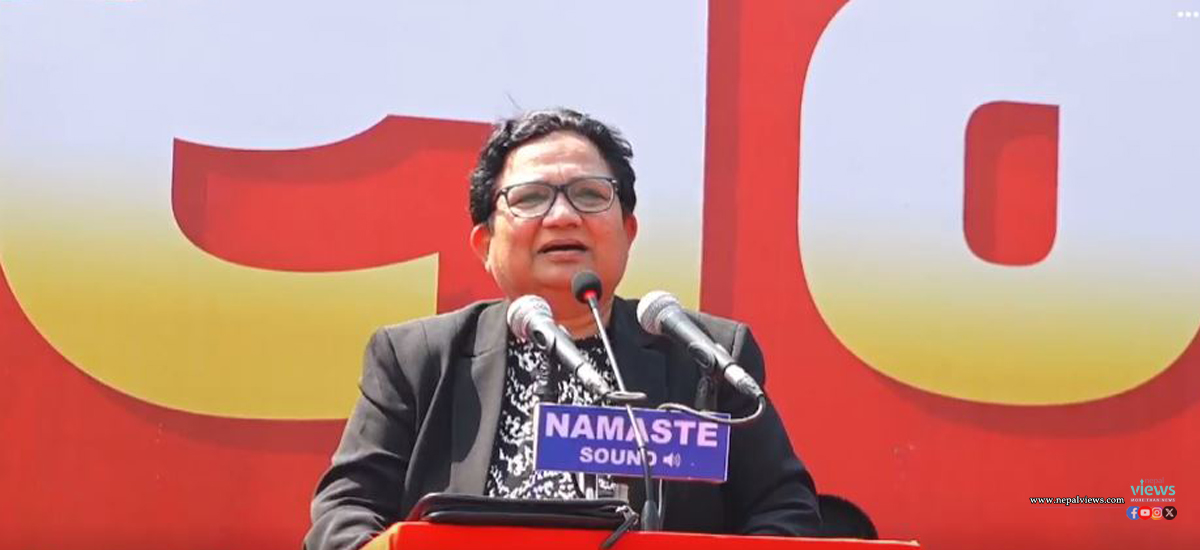 सरकार सच्चियोस्, राजावादीले दिवा सपना नदेखुन् : पम्फा भुसाल