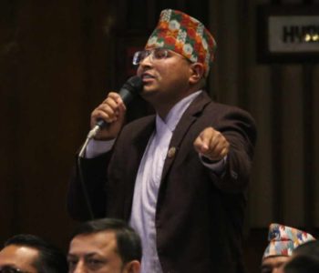 राजासहितको प्रजातन्त्र र प्रत्यक्ष कार्यकारी प्रधानमन्त्रीको व्यवस्था गरौँ : ज्ञानबहादुर शाही