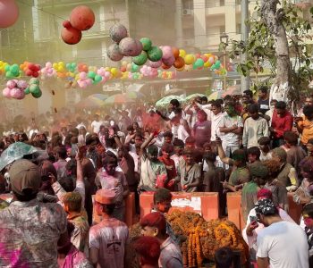 तीन दिनदेखि निरन्तर मनाइँदै होली, महोत्तरीका सात स्थानीय तहमा आज