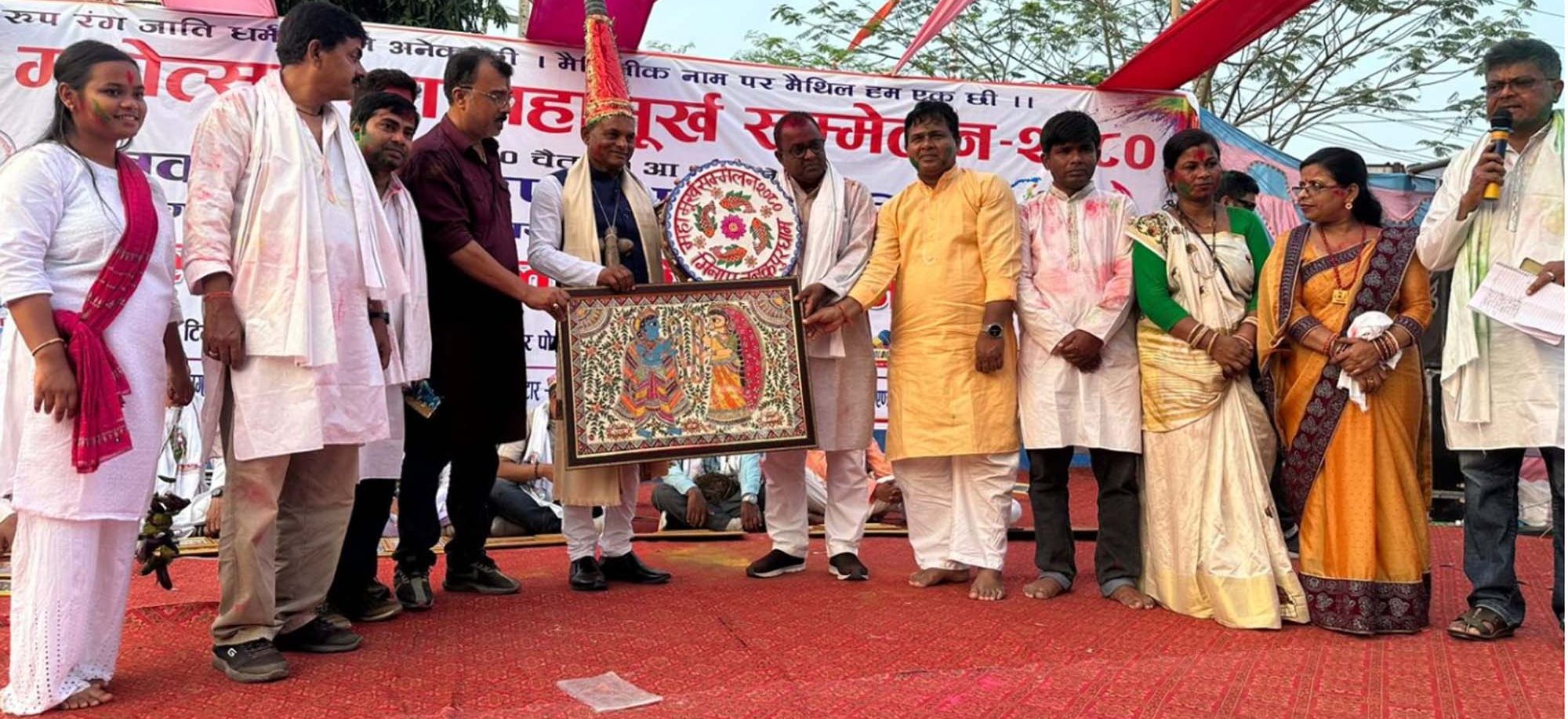 आफूलाई महामूर्ख साबित गर्न तछाडमछाड !