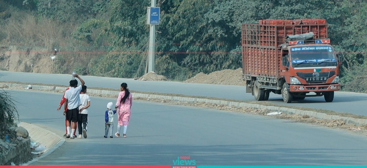 पोखरा–मुग्लिन सडक बिस्तार : विद्युत् पोल एक साताभित्र हटाइने