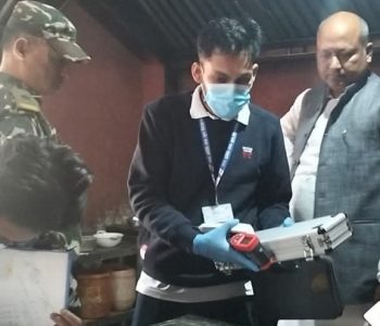 जनकपुरका होटलमा मुख्यमन्त्री सिंहको अनुगमन, अखाद्य वस्तु जफत गरी नष्ट