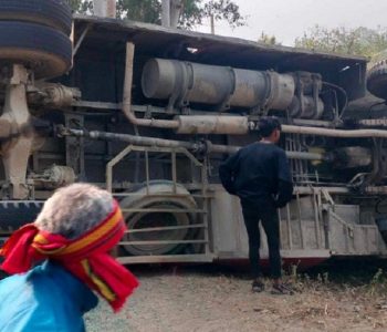 धनुषाधाममा बस दुर्घटना हुँदा ३६ जना घाइते (नामावलीसहित)