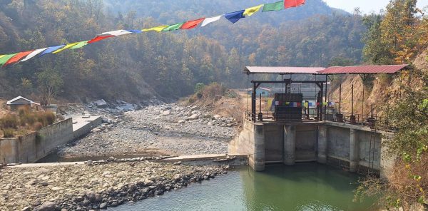 साप्सुखोला जलविद्युत् आयोजनाले पानी नछाड्दा चैते धान रोप्न समस्या