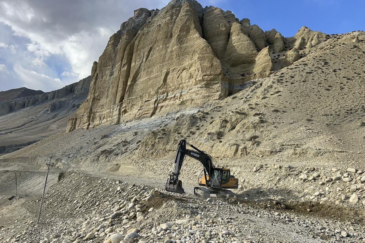 चराङ-छोसेर सडक धमाधम स्तरोन्नति, कोरला पुग्न सहज हुने