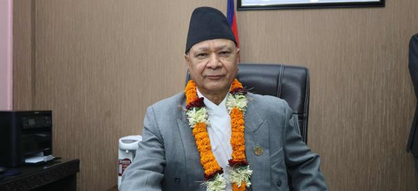 शिक्षकसँगको सहमति मस्यौदा लिएर बालुवाटार गए मन्त्री, अन्तिम निर्णय मन्त्रिपरिद्ले गर्ने