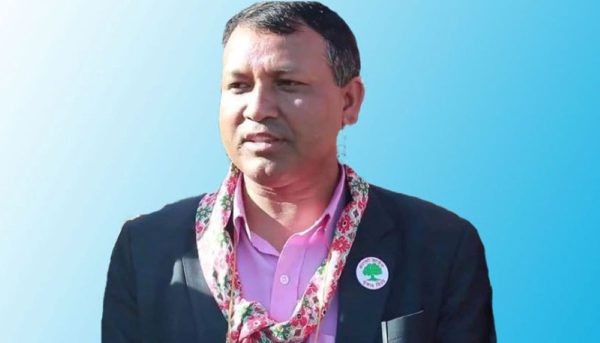 शिक्षक महासङ्घका माग सम्बोधन गर्न प्रधानमन्त्रीलाई परियारको खुल्लापत्र