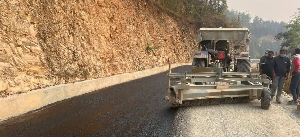 काभ्रेको कोशीपूर्वका दुई सडक स्तरोन्नति गरिँदै