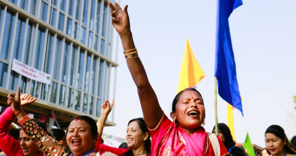 घर चलाउने महिलाले देश चलाउन सक्छन्