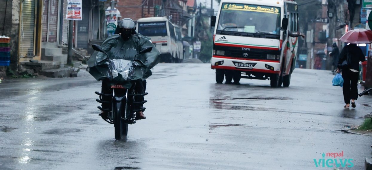 पहाडी भागका चट्याङसहित वर्षाको सम्भावना, हिमाली क्षेत्रमा हिमपात