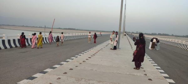 महाकालीमा चार लेन पुलसँगै बनेको सडक ‘भाइरल रोड’ले परिचित