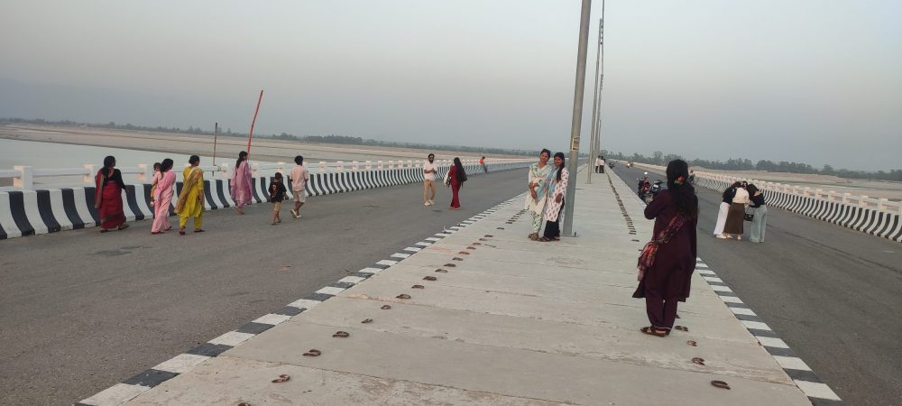 महाकालीमा चार लेन पुलसँगै बनेको सडक ‘भाइरल रोड’ले परिचित