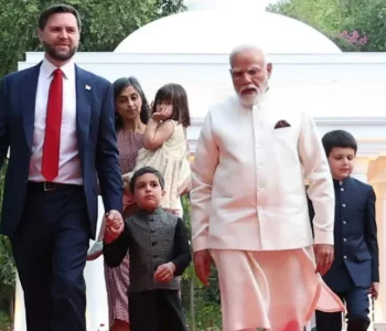 मोदीलाई भेटेपछि भान्सले भने– उहाँजस्ता महान् नेतालाई भेट्नु मेरा लागि सम्मानको विषय