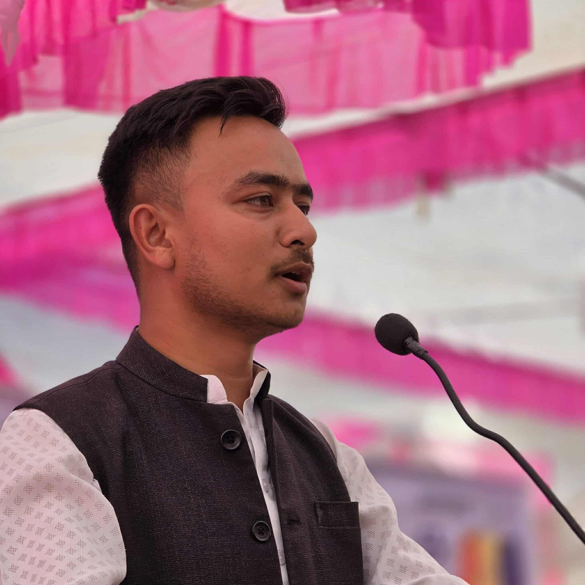 तीनकुने घटना: राप्रपा नेता हमालको सरकारलाई चेतावनी, छानबिन र निलम्बनको माग