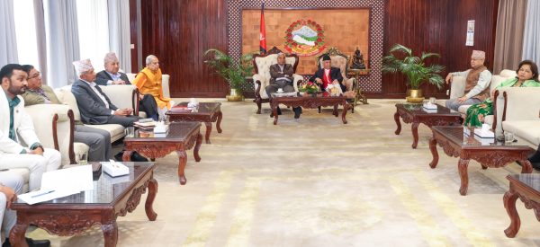 सत्तारूढ दलको बैठक : युवा र विकासमैत्री नीति कार्यक्रम ल्याउने समझदारी