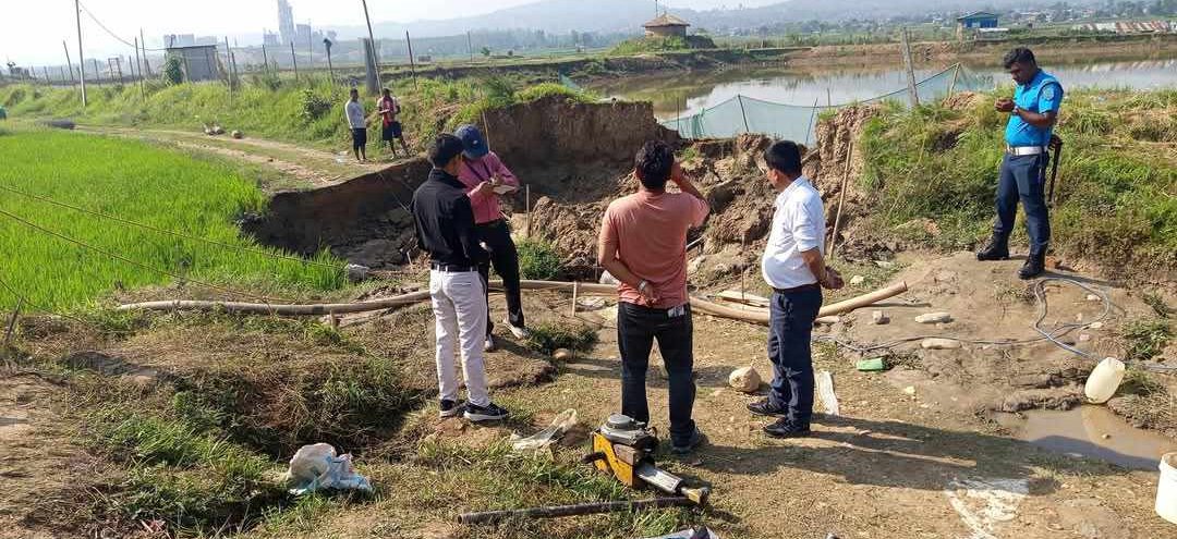 गाडी धसिएको घटना : प्रारम्भिक अनुसन्धान गरी विज्ञ टोली फर्कियो
