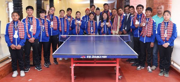 प्रधानमन्त्रीले दिए टेबल टेनिस खेलाडीलाई बधाई