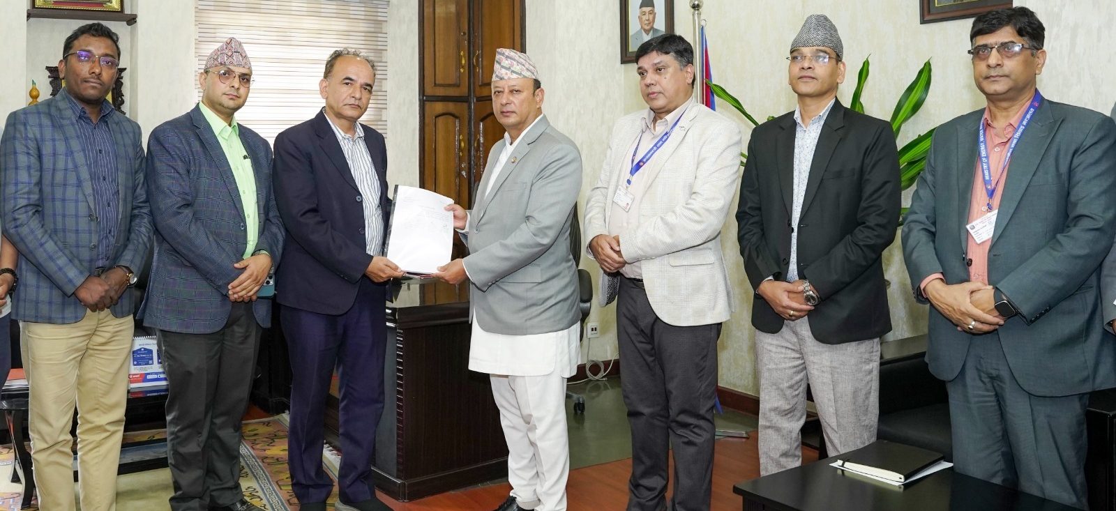 मन्त्री खड्काले भने – ताप्लेजुङ दुर्घटनामा लापरबाही गर्ने कर्मचारीलाई कारबाही हुन्छ