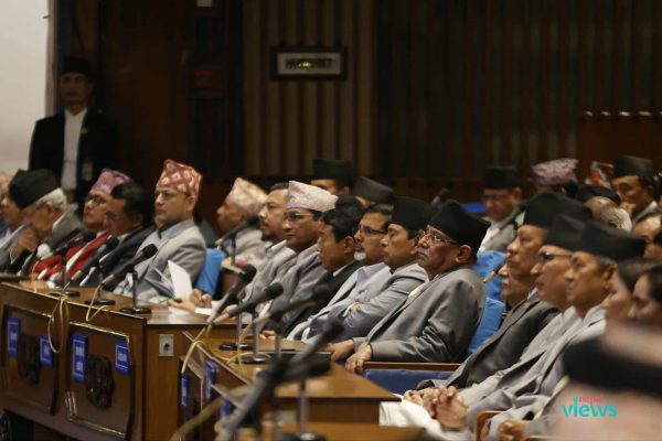 प्रतिनिधिसभा बैठक बस्दै, नीति, कार्यक्रममाथि छलफल जारी रहने