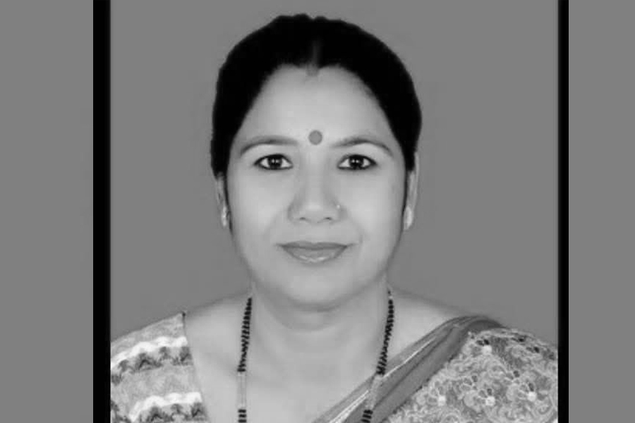 पूर्वमन्त्री पण्डितलाई पत्नी शोक
