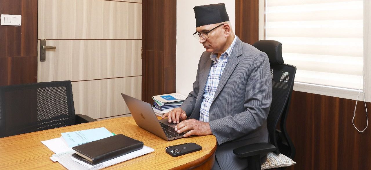 बजेट वक्तव्यको तयारीमा जुटे अर्थमन्त्री पौडेल
