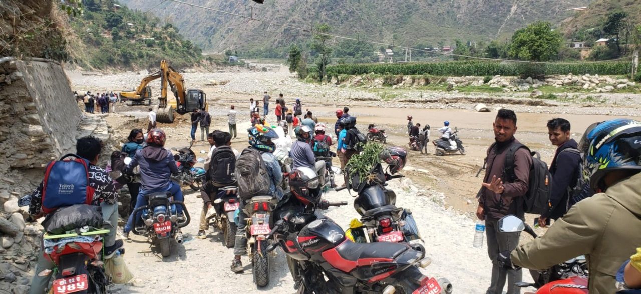 खुल्यो सोमबार रातिदेखि अवरुद्ध बीपी राजमार्ग