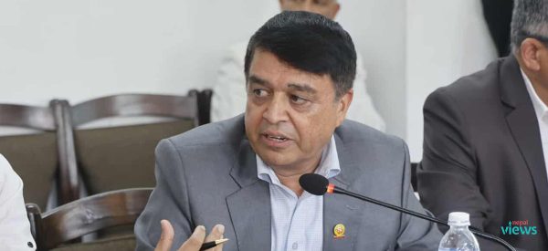 बैङ्कमा एक प्रतिशतभन्दा बढी सेयर भएकोले ऋण लिन नपाउने व्यवस्था खारेज गर्नुपर्छ – ढकाल