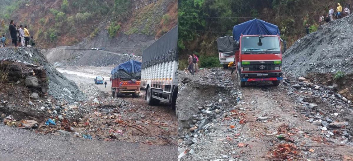 बाढीले भीमफेदीमा डाइभर्सन बगाउँदा कान्तिलोकपथ अवरुद्ध
