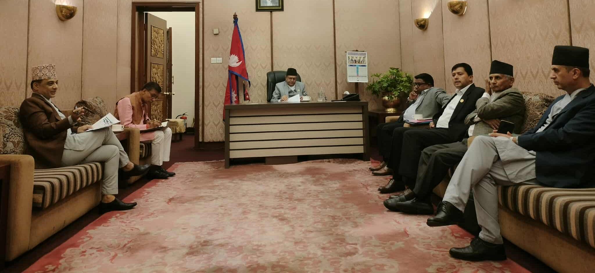 ल्होत्से हलमा कार्यव्यवस्था समितिको बैठक : कानुनमन्त्रीसहित ठूला दलका प्रमुख सचेतक सहभागी