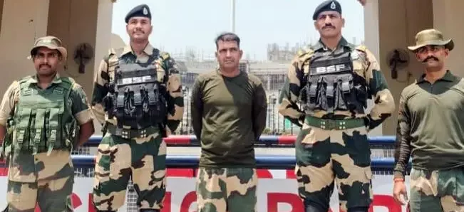 आमाबाबुलाई भेट्न घर पुगे पाकिस्तानी रेन्जर्सको हिरासतबाट रिहा भएका पूर्णम