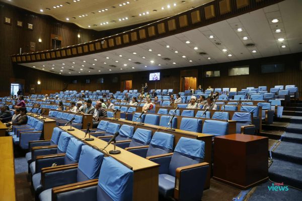 एक सातासम्मका लागि संसद् बैठक स्थगित