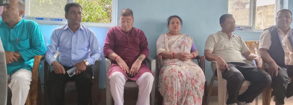 क्षिरेश्वरनाथकी उममेयर माथेमाको आरोप- मेयरको छोराले नगरपालिका चलाउँछ