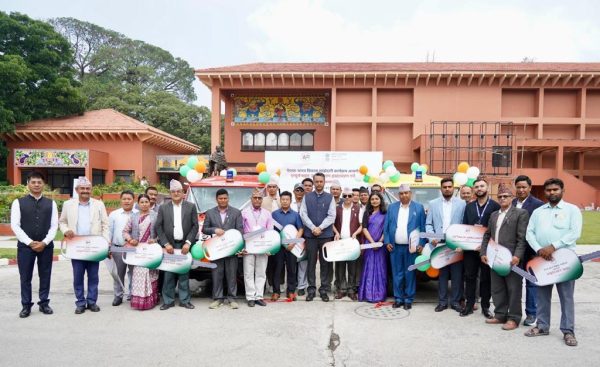 भारतले दियो नेपाललाई ४० एम्बुलेन्स उपहार, देशभर एकसाथ हस्तान्तरण समारोह