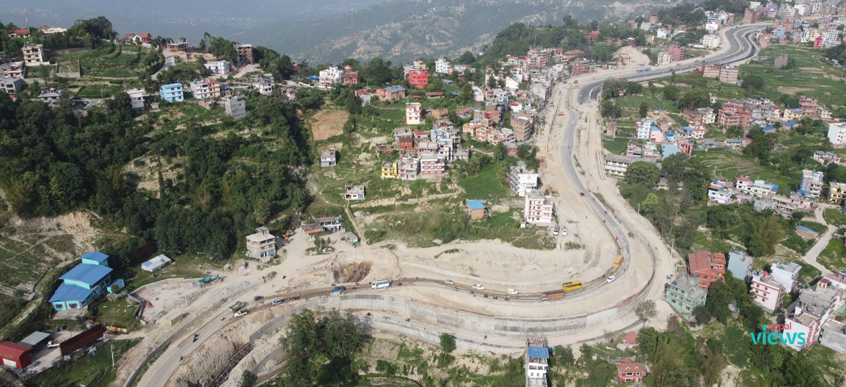 तस्वीरमा हेरौं, निर्माणाधीन साँगा-धुलिखेल–खावा सडक