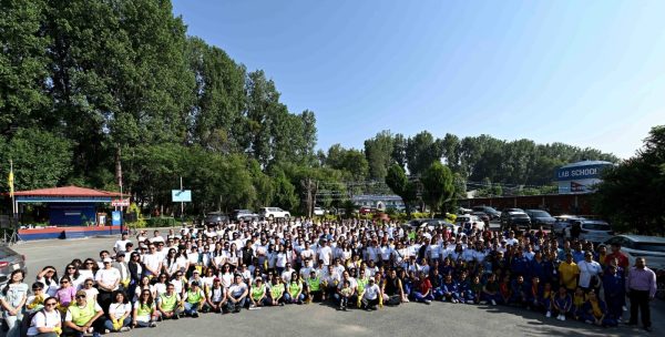 स्ट्यान्डर्ड चार्टर्ड बैंकले कीर्तिपुरमा रोप्यो सात सयभन्दा बढी बिरुवा