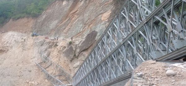 हेवा खोलामा निर्माणाधीन बेलिब्रिज भत्किँदा घाइते भएका ३ जनाको मृत्यु