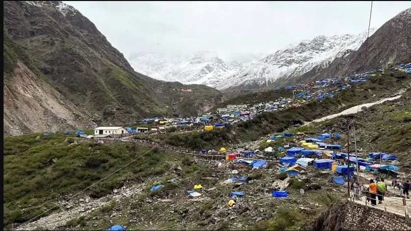 केदारनाथ धाम नजिकै भएको हेलिकप्टर दुर्घटनामा सवार सबैको मृत्यु