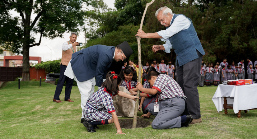 भारतीय दूतावासमा वृक्षारोपण गरी मनाइयो वातावरण दिवस (तस्वीरहरू)