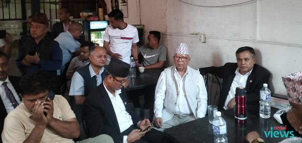 पूर्वप्रधानमन्त्री नेपाललाई ३५ लाख धरौटी माग