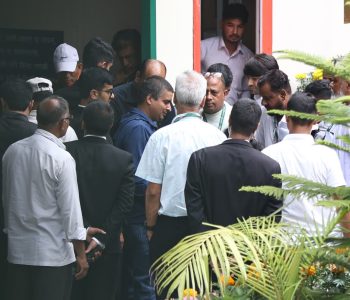माधव नेपालको थुनछेक बहस भइरहँदा यस्तो छ अदालतको माहोल (तस्वीरहरू)