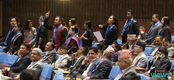 प्रधानमन्त्रीसँगको प्रश्नोत्तर रोकियो, रास्वपाले गर्‍यो संसद् बहिष्कार
