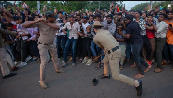 आरसीबीविरुद्ध एफआईआर दर्ता, डीएनए इन्टरटेनमेन्ट र केएससीए पनि सूचीकृत