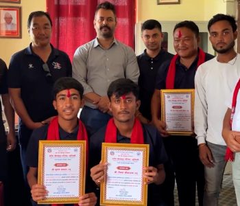 एसीसी इस्ट जोन कप विजेता टोलीका सदस्यलाई नगदसहित सम्मान
