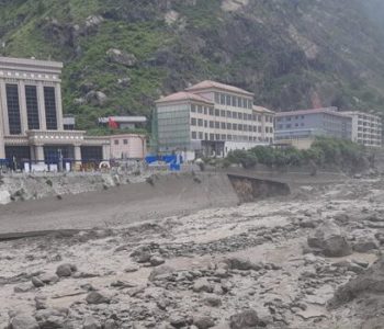 फ्ल्यास फ्लड के हो, किन खतरनाक हुन्छ ?