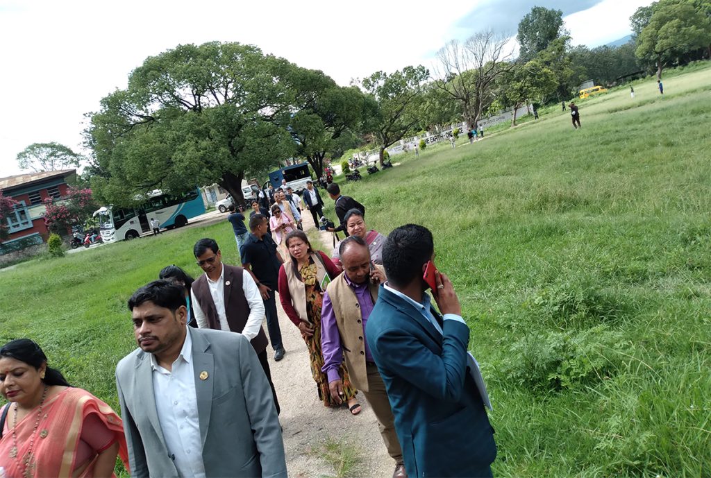 त्रिविको छात्राबास छिरेको संसदीय टोलीले भन्यो- सफाइ र व्यवस्थापन गएगुज्रेको