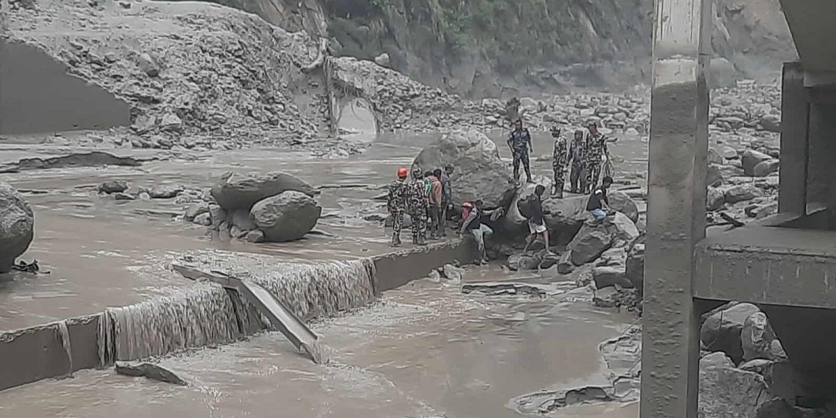 भोटेकोसीको बाढीले तीन जलविद्युत् आयोजनामा क्षति, उत्पादन ठप्प