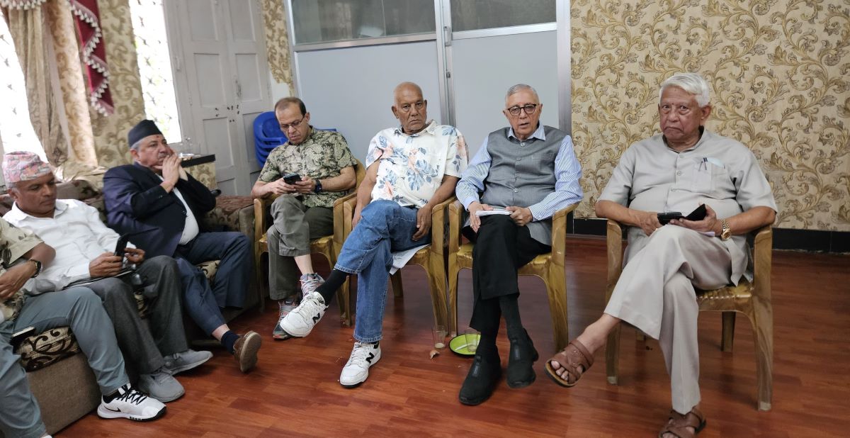 कांग्रेसमा बढ्यो किचलो, देउवाविरुद्ध राजनीतिक र कानुनी लडाइँ लड्ने कोइराला समूहको घोषणा